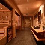 호텔 Haringerhof Mit Saunawelt Und Naturbadeteich 그라펜하우젠