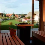 Haringerhof Mit Saunawelt Und Naturbadeteich Hotel Grafenhausen
