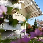 Haringerhof Mit Saunawelt Und Naturbadeteich 3* Grafenhausen