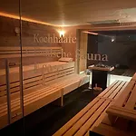 Hotel Haringerhof Mit Saunawelt Und Naturbadeteich Grafenhausen