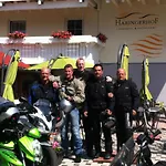 Haringerhof Mit Saunawelt Und Naturbadeteich 호텔 3*