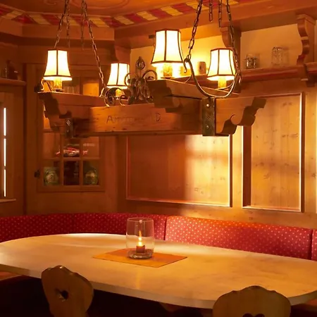 Haringerhof Mit Saunawelt Und Naturbadeteich 3* Grafenhausen