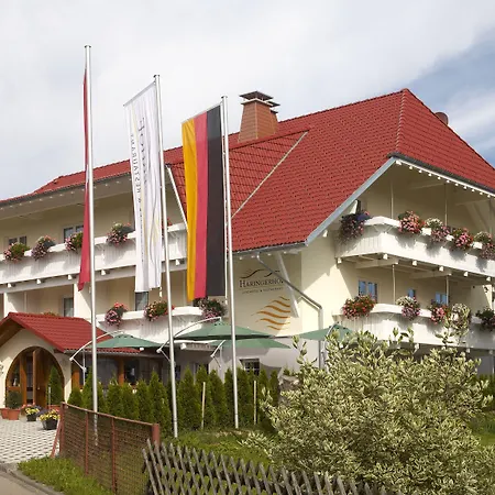 Hotel Haringerhof Mit Saunawelt Und Naturbadeteich Grafenhausen