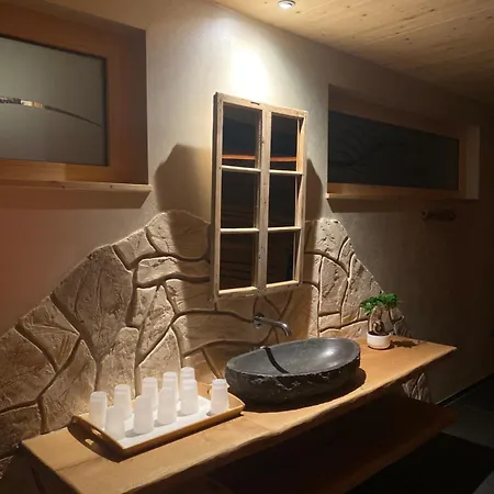 酒店 Haringerhof Mit Saunawelt Und Naturbadeteich 格兰芬豪森