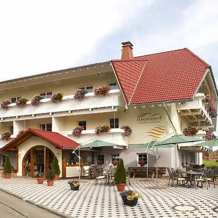 Haringerhof Mit Saunawelt Und Naturbadeteich Hotel