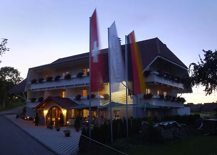 Haringerhof Mit Saunawelt Und Naturbadeteich Grafenhausen